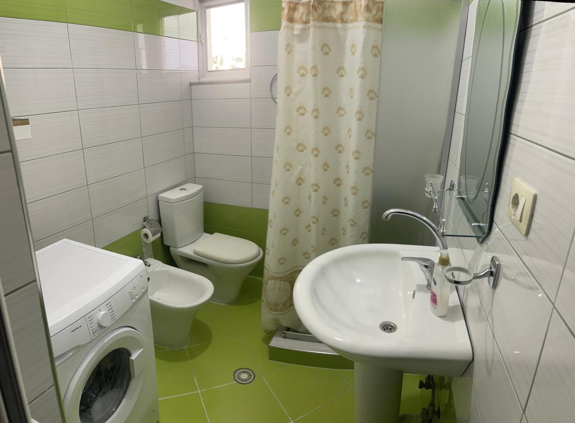 Guesthouse Shehu Ksamil Extérieur photo