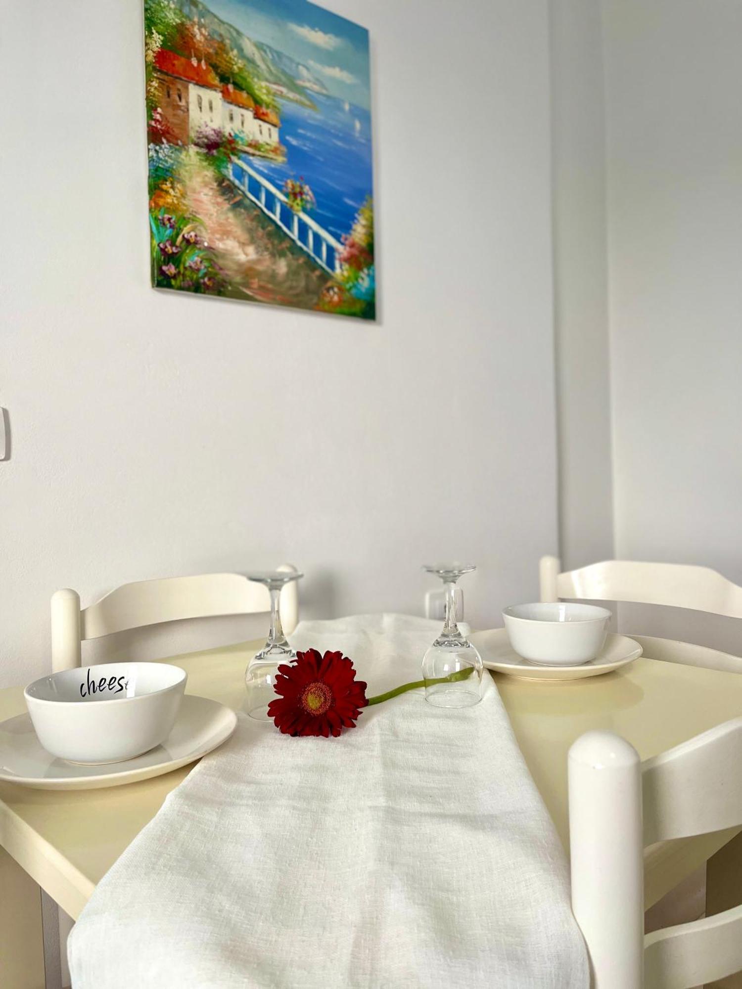 Guesthouse Shehu Ksamil Extérieur photo