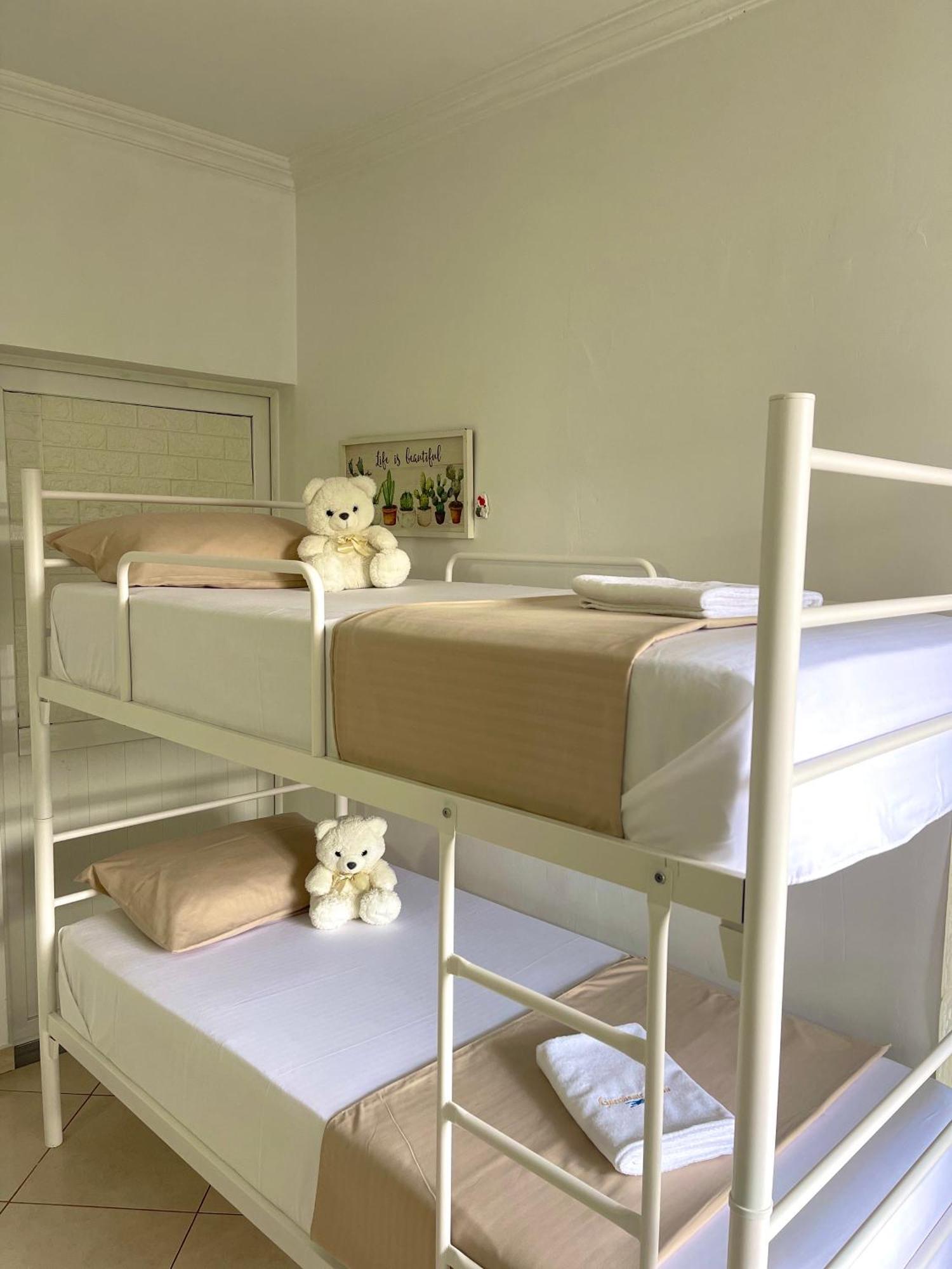 Guesthouse Shehu Ksamil Extérieur photo
